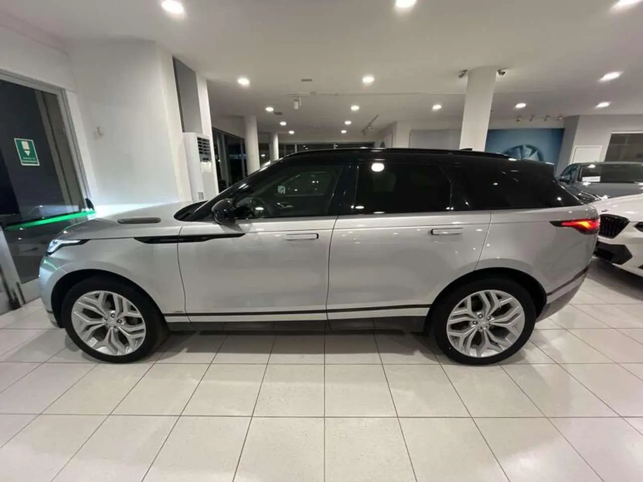 Photo 1 : Land Rover Range Rover Velar 2018 Diesel