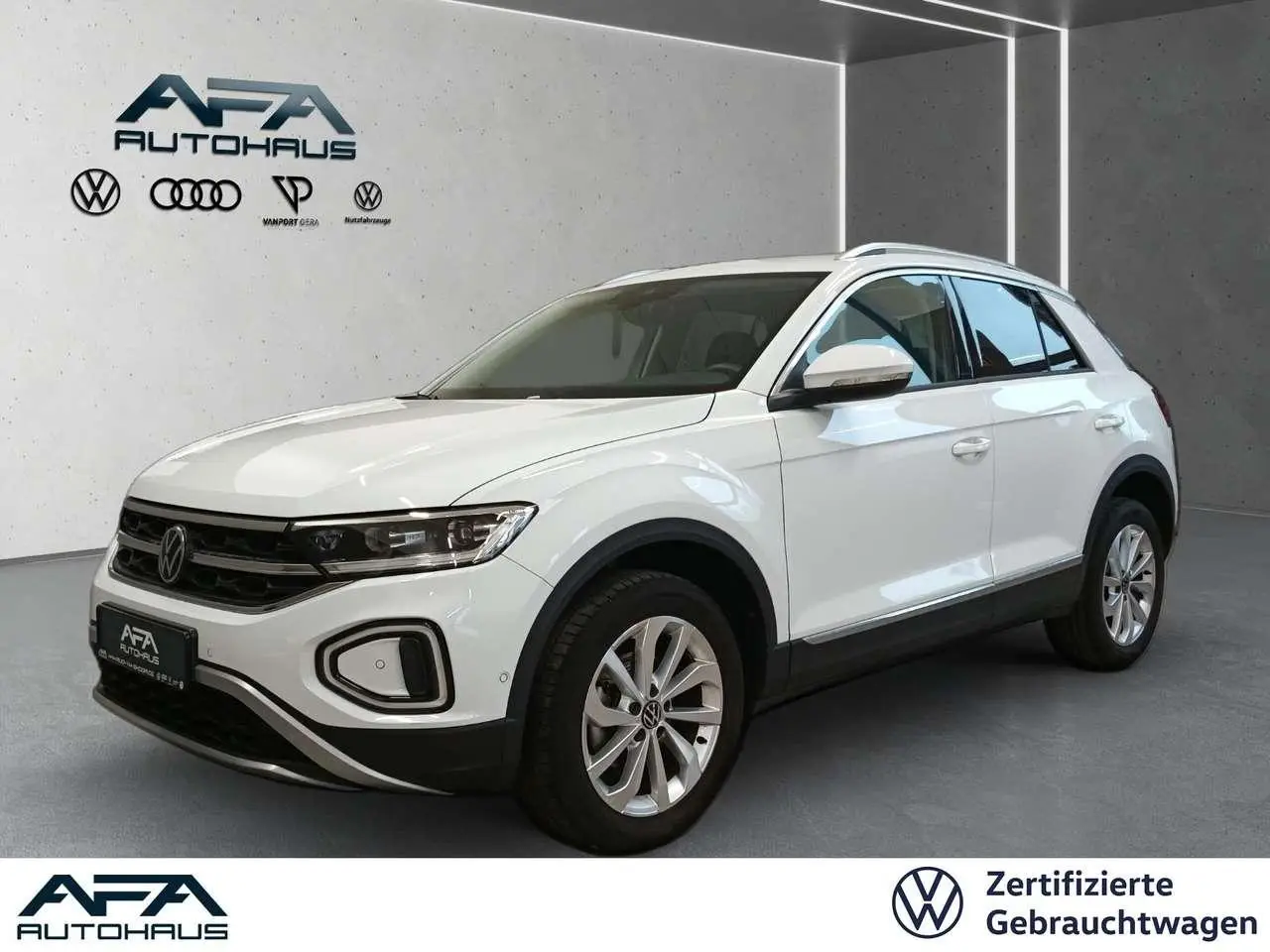 Photo 1 : Volkswagen T-roc 2023 Essence