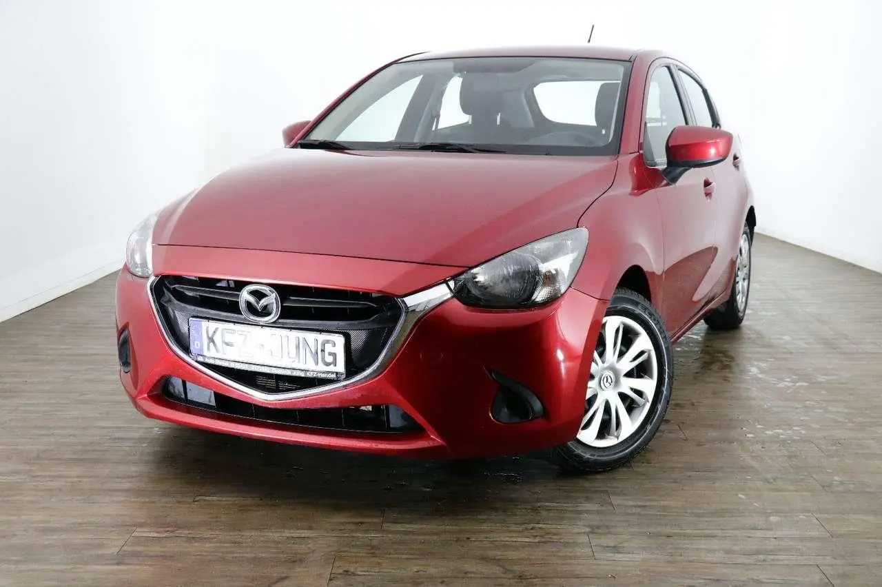 Photo 1 : Mazda 2 2016 Petrol