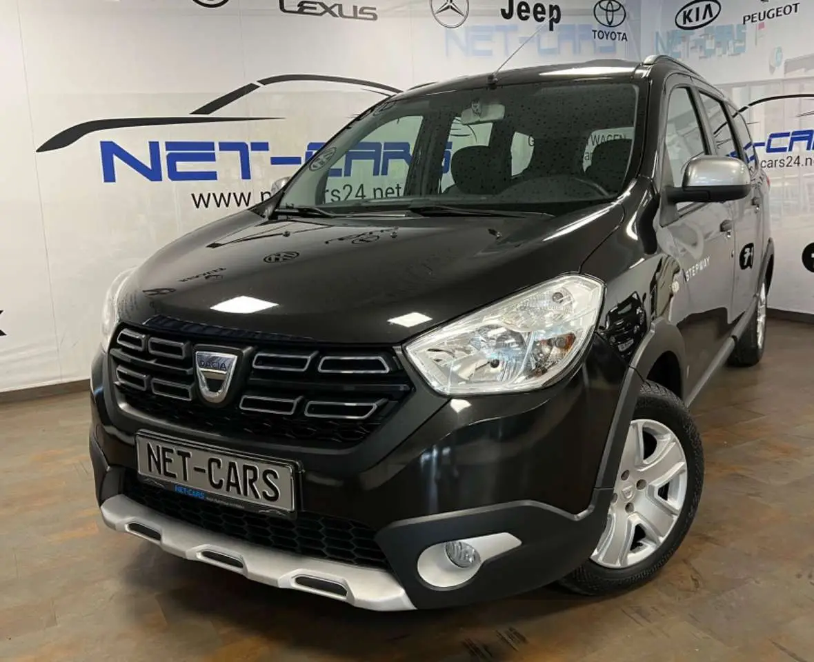 Photo 1 : Dacia Lodgy 2017 Petrol