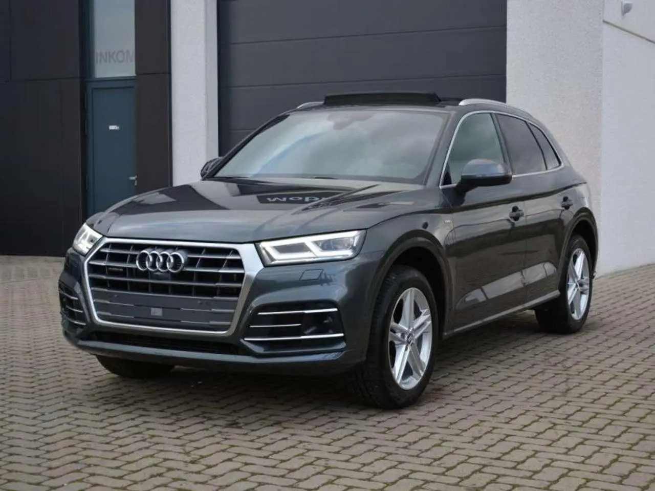 Photo 1 : Audi Q5 2020 Hybride