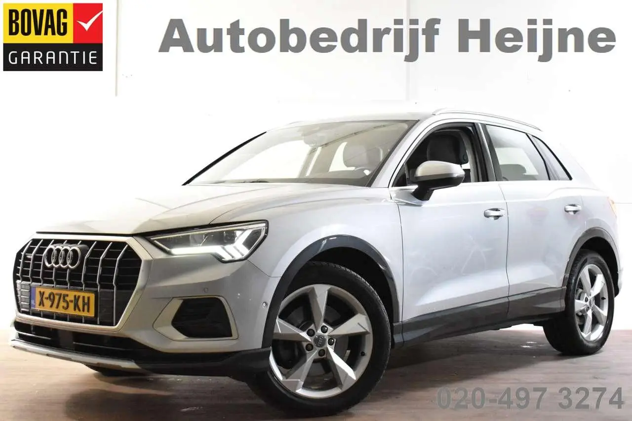 Photo 1 : Audi Q3 2019 Essence