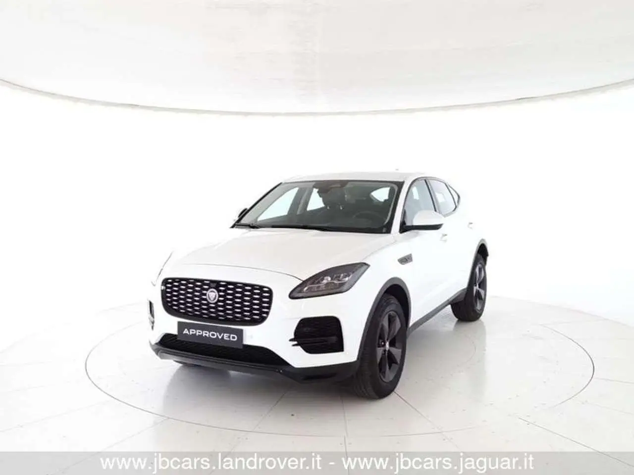 Photo 1 : Jaguar E-pace 2021 Hybride