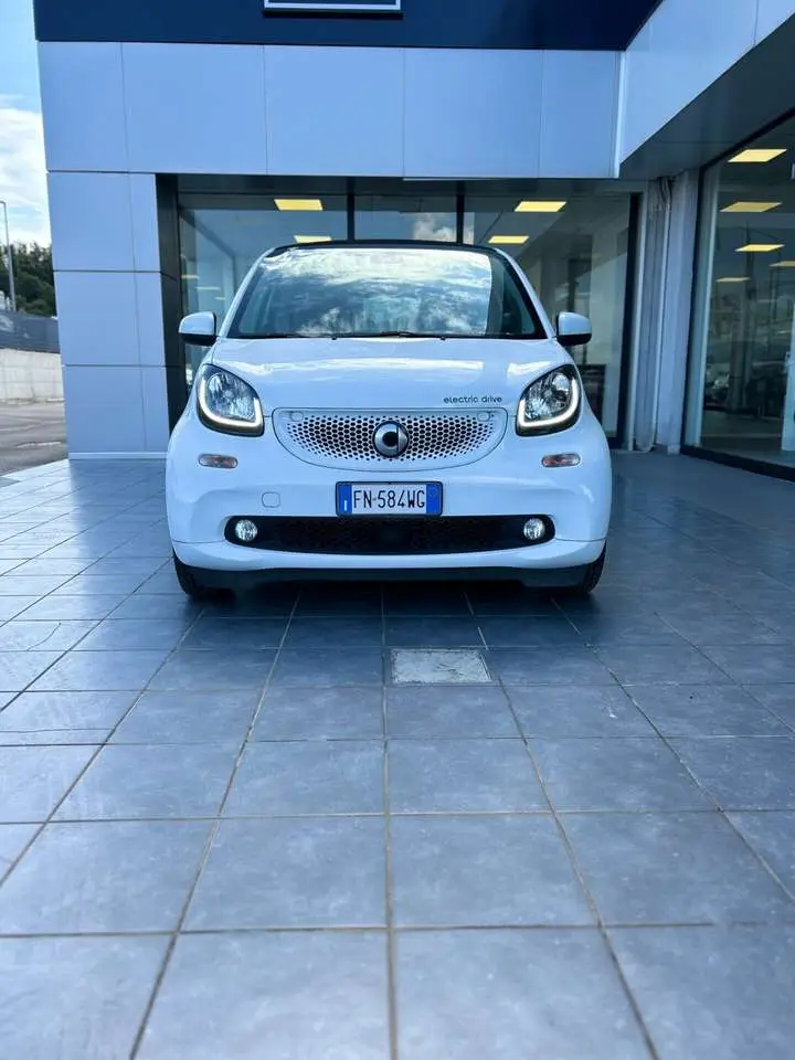 Photo 1 : Smart Fortwo 2018 Electric