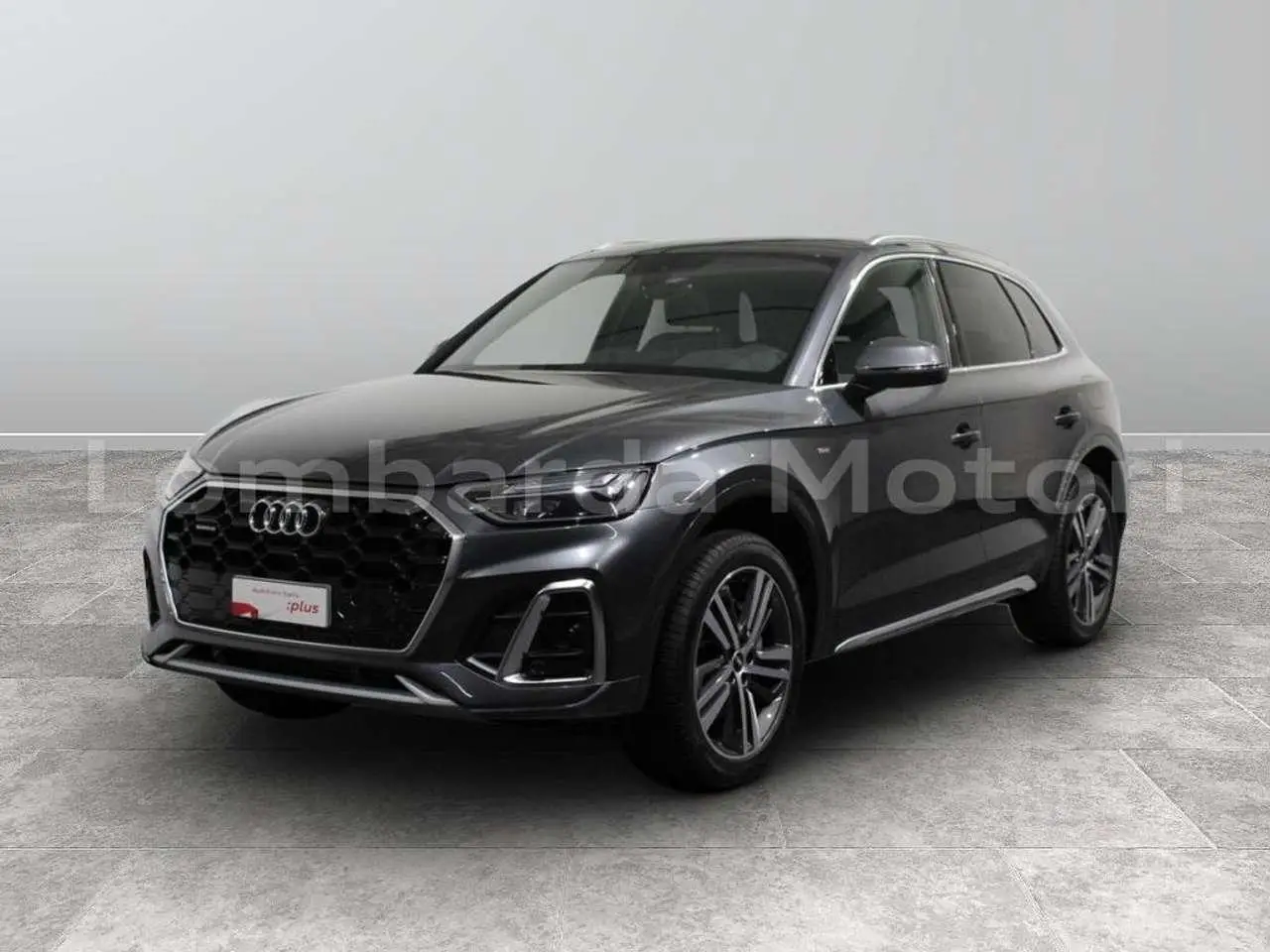 Photo 1 : Audi Q5 2024 Hybride