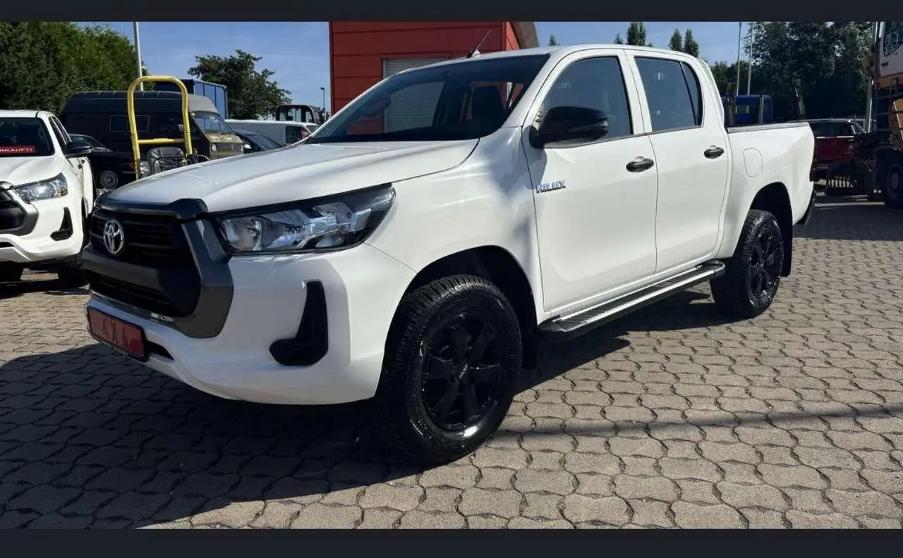 Photo 1 : Toyota Hilux 2023 Diesel