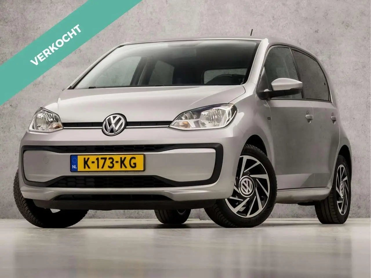 Photo 1 : Volkswagen Up! 2018 Petrol