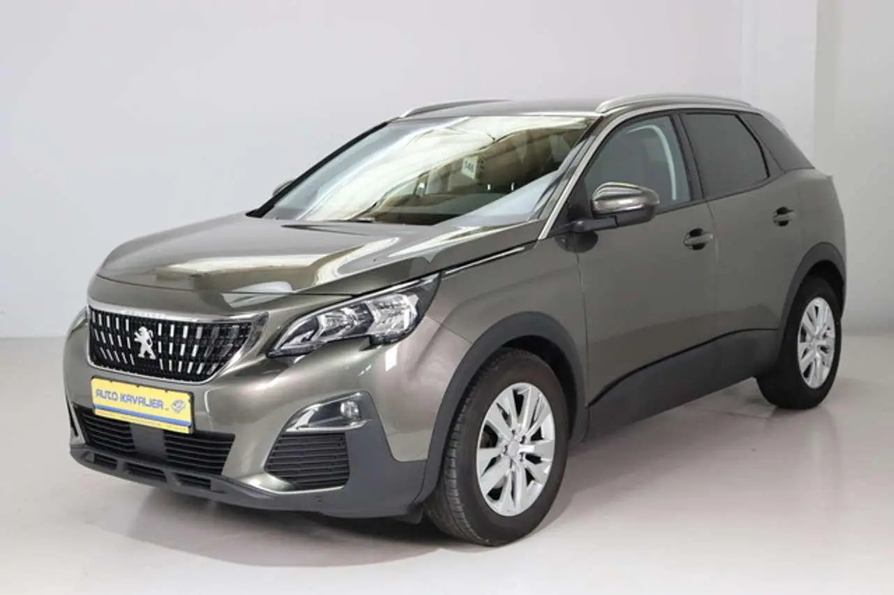 Photo 1 : Peugeot 3008 2017 Essence