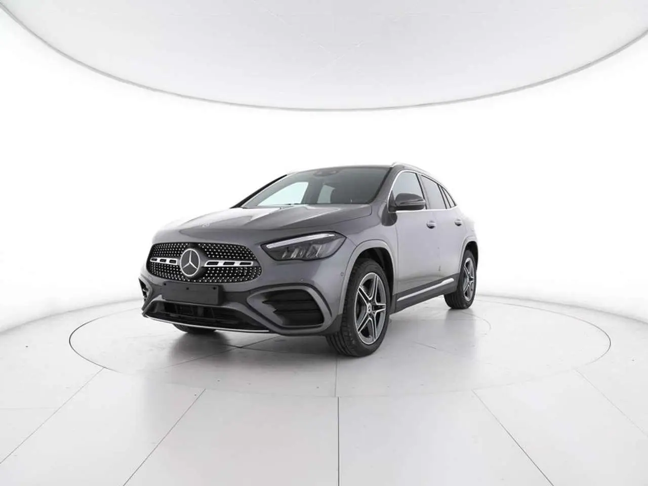 Photo 1 : Mercedes-benz Classe Gla 2024 Hybrid