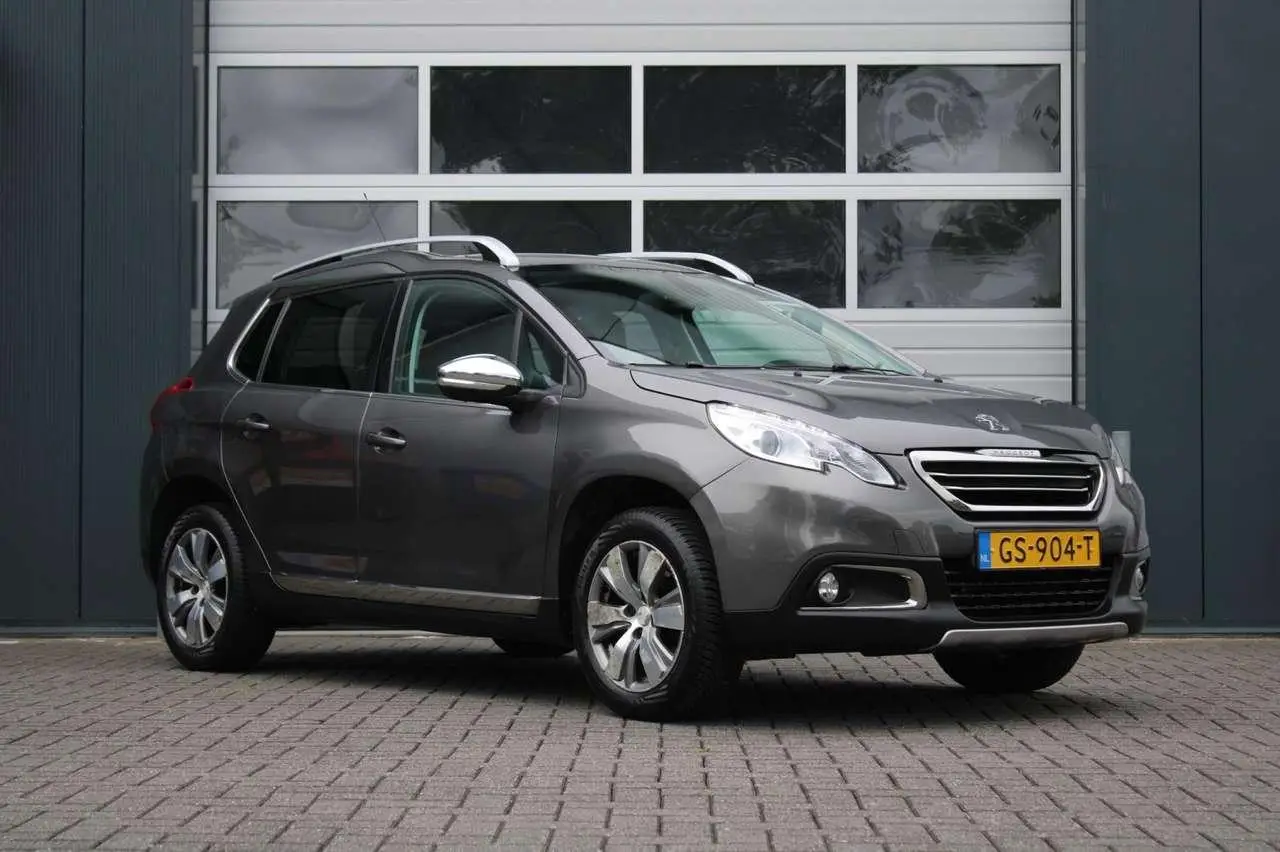 Photo 1 : Peugeot 2008 2015 Essence