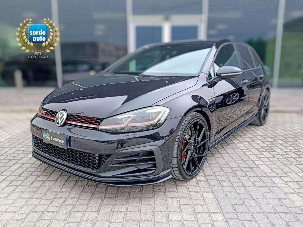 Photo 1 : Volkswagen Golf 2019 Petrol