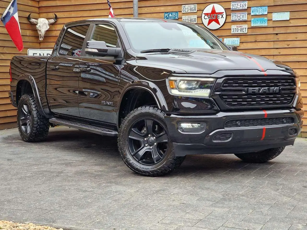 Photo 1 : Dodge Ram 2022 Petrol