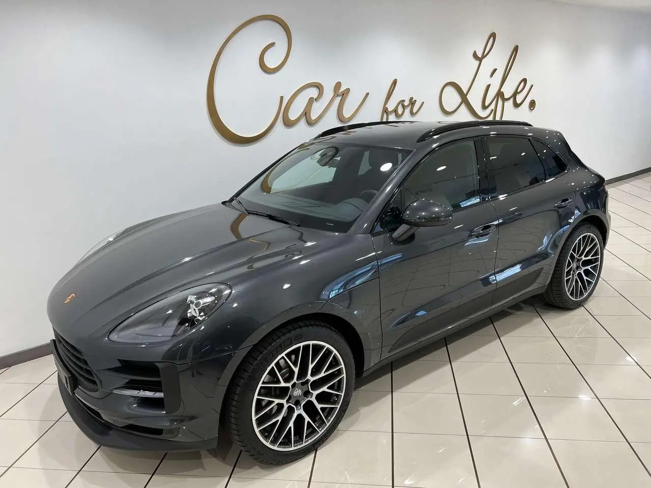 Photo 1 : Porsche Macan 2021 Petrol