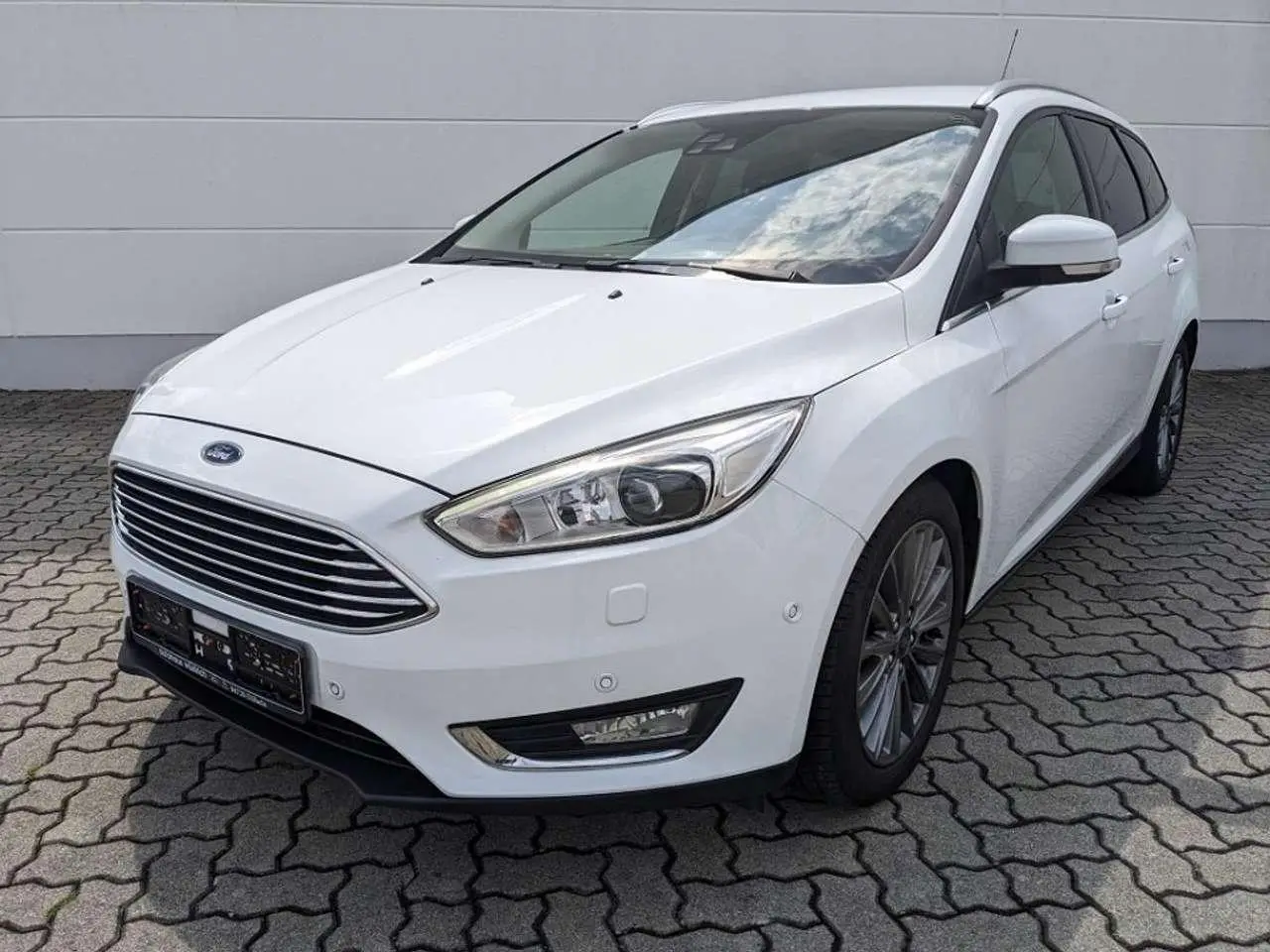 Photo 1 : Ford Focus 2016 Petrol