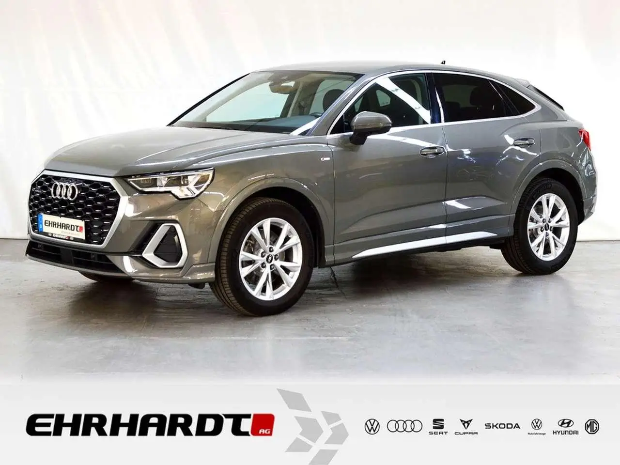 Photo 1 : Audi Q3 2021 Essence