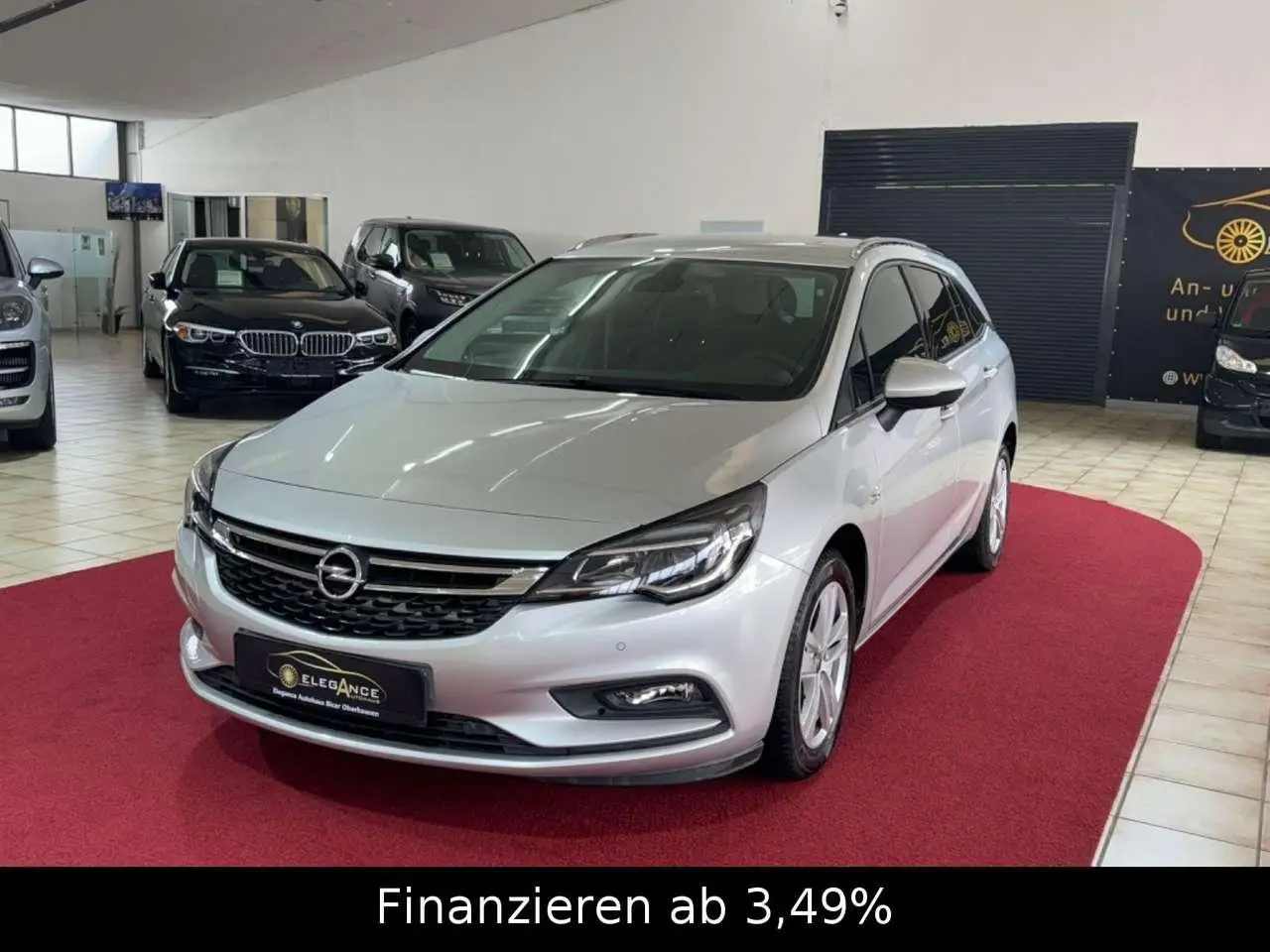 Photo 1 : Opel Astra 2018 Petrol