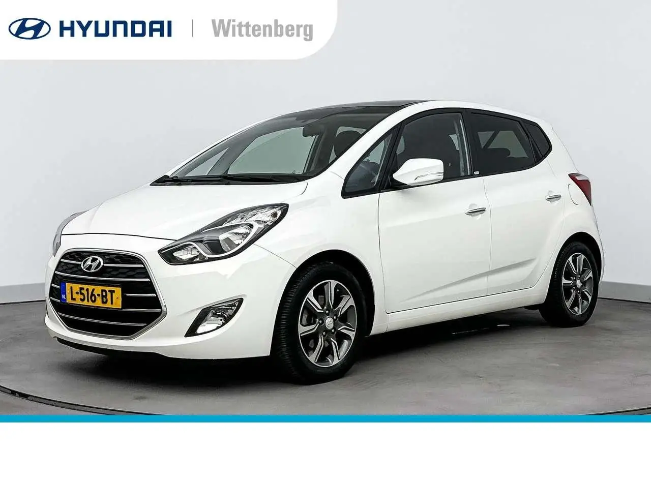 Photo 1 : Hyundai Ix20 2017 Petrol