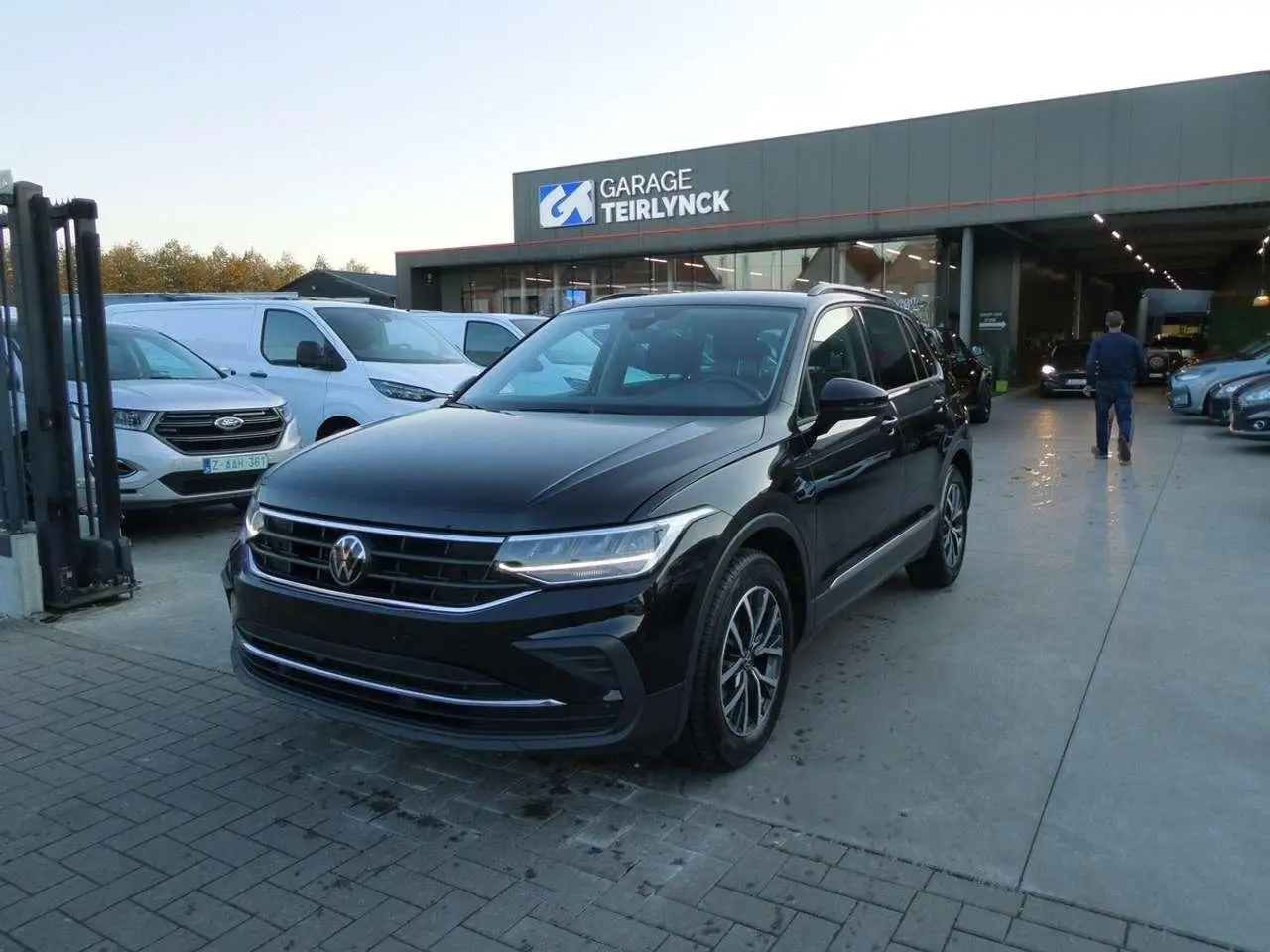 Photo 1 : Volkswagen Tiguan 2023 Petrol