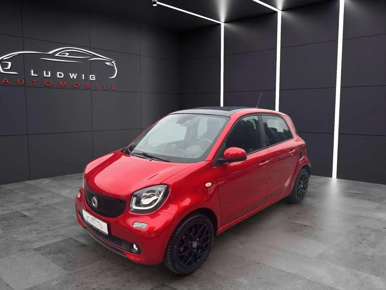 Photo 1 : Smart Forfour 2018 Petrol