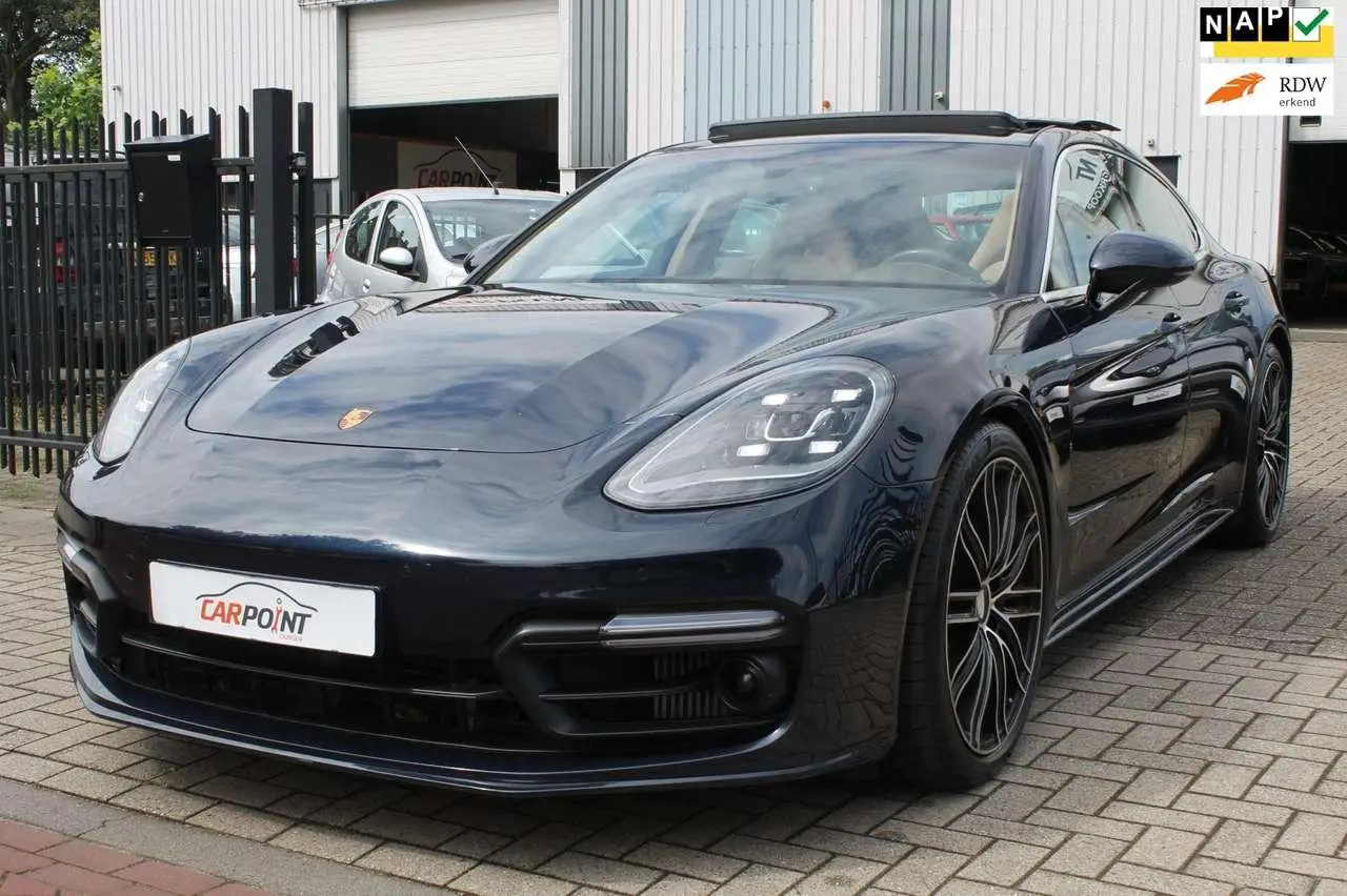 Photo 1 : Porsche Panamera 2017 Hybrid