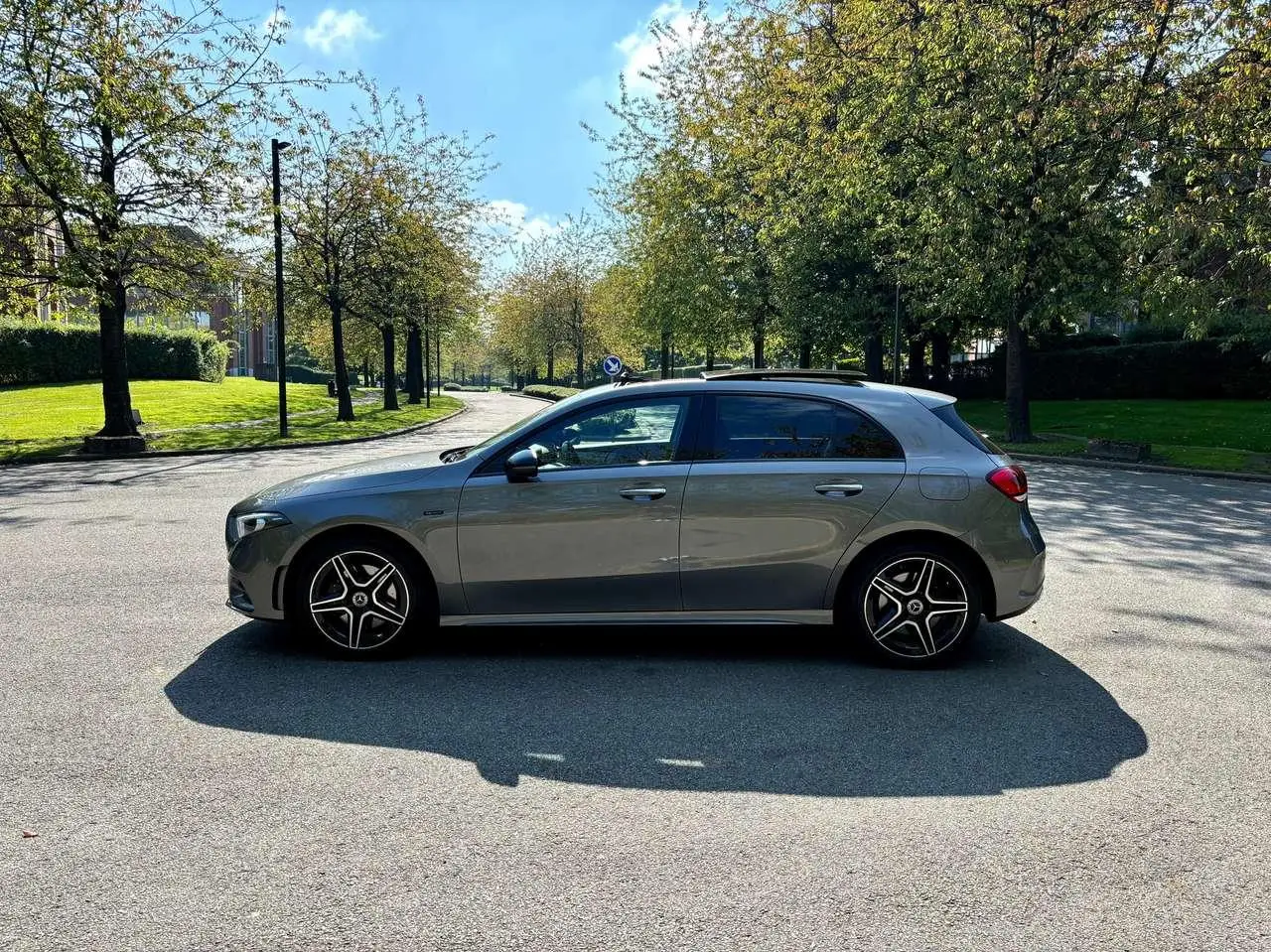 Photo 1 : Mercedes-benz Classe A 2020 Hybride