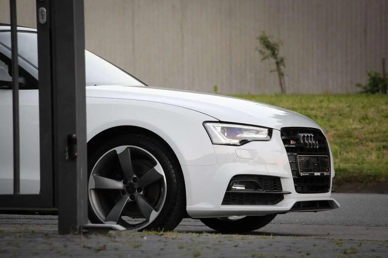 Photo 1 : Audi A5 2015 Petrol