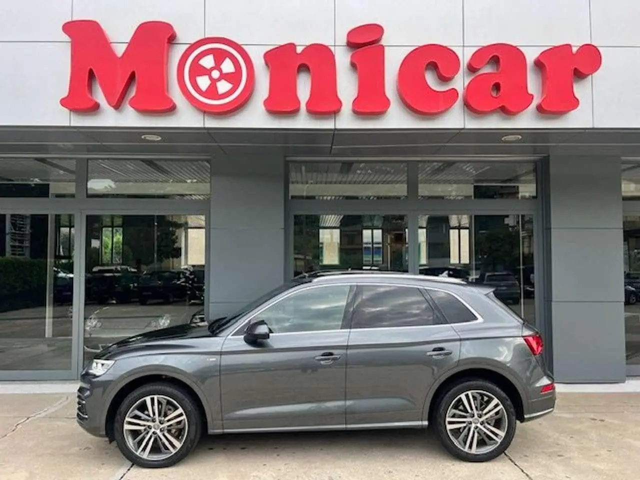 Photo 1 : Audi Q5 2019 Diesel