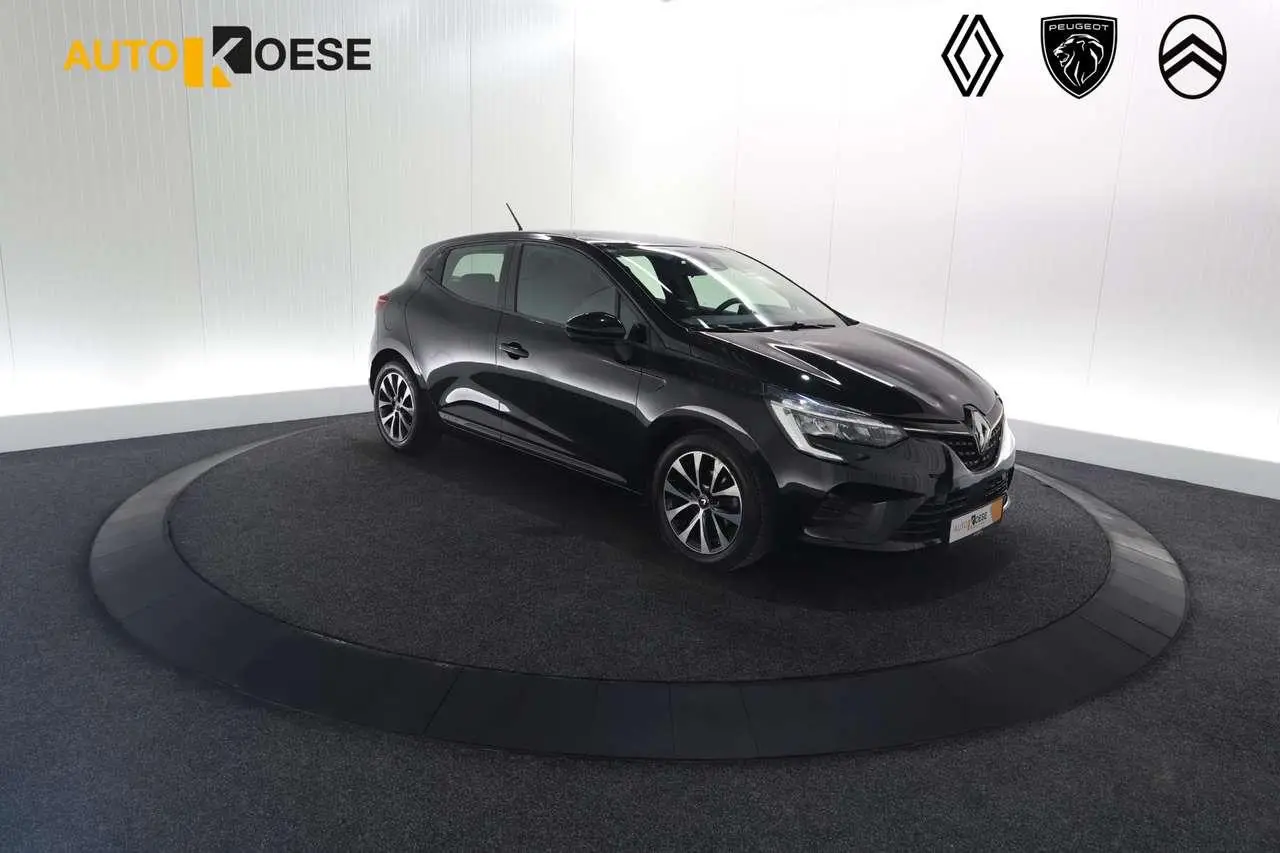 Photo 1 : Renault Clio 2021 Petrol