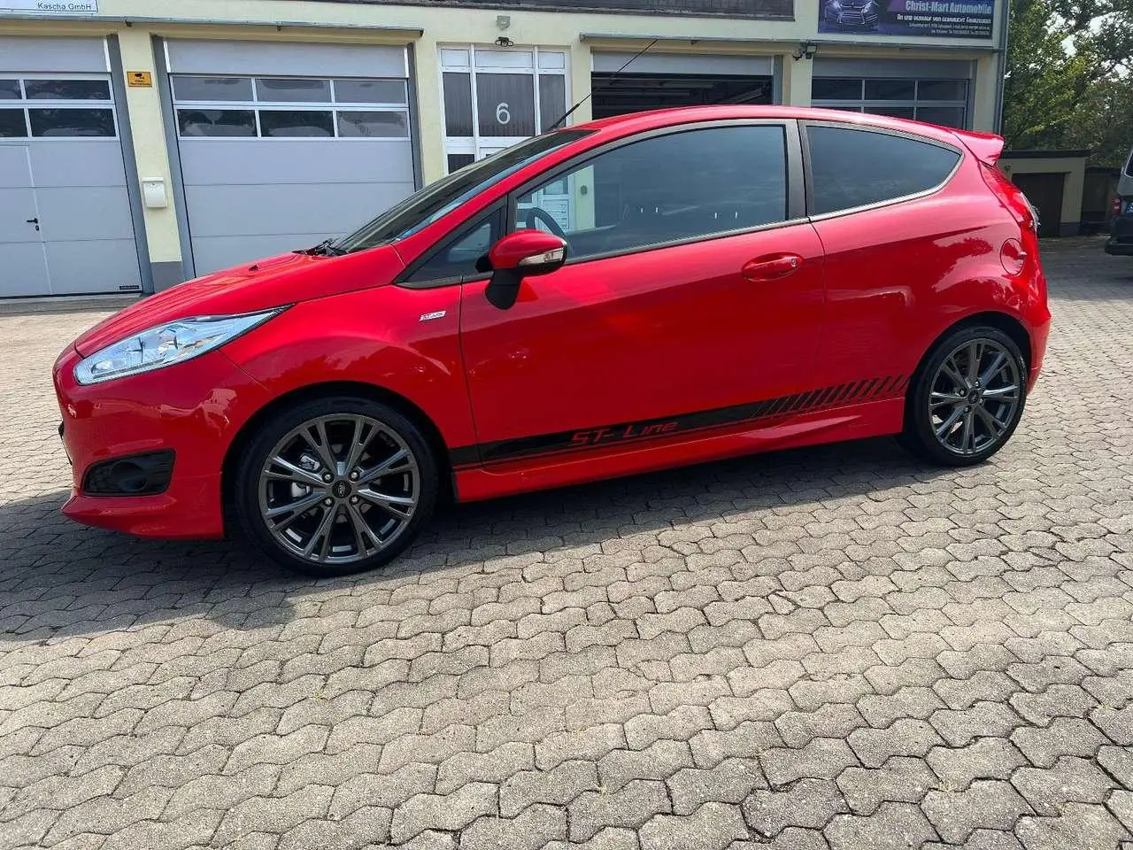 Photo 1 : Ford Fiesta 2016 Petrol