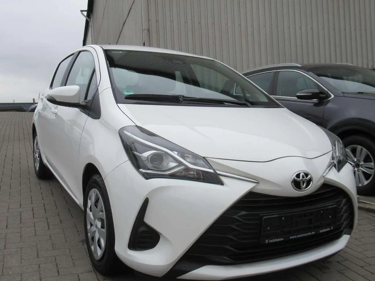 Photo 1 : Toyota Yaris 2018 Petrol