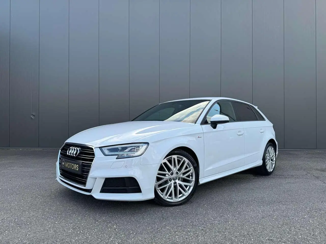 Photo 1 : Audi A3 2018 Diesel