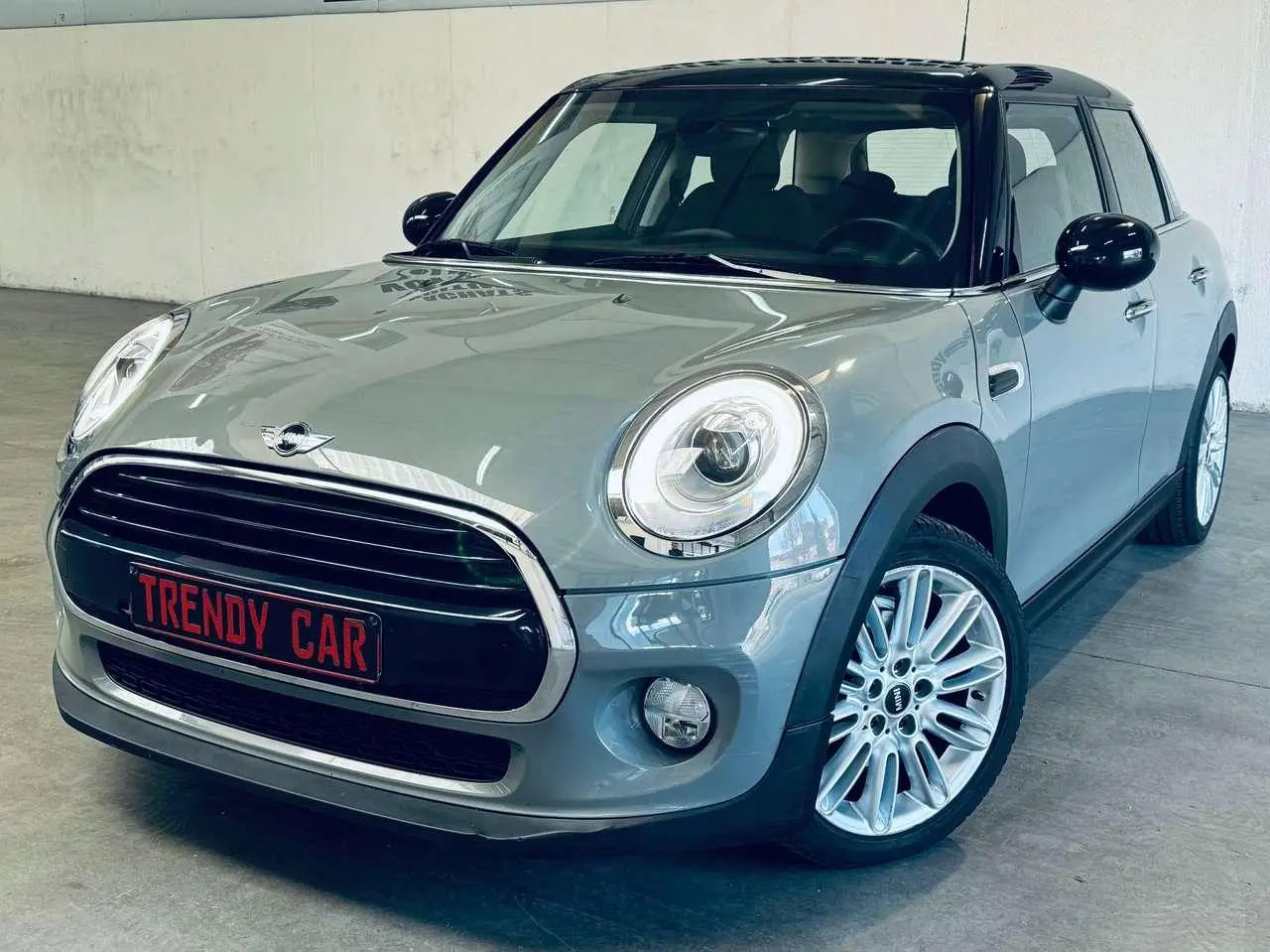 Photo 1 : Mini Cooper 2017 Diesel