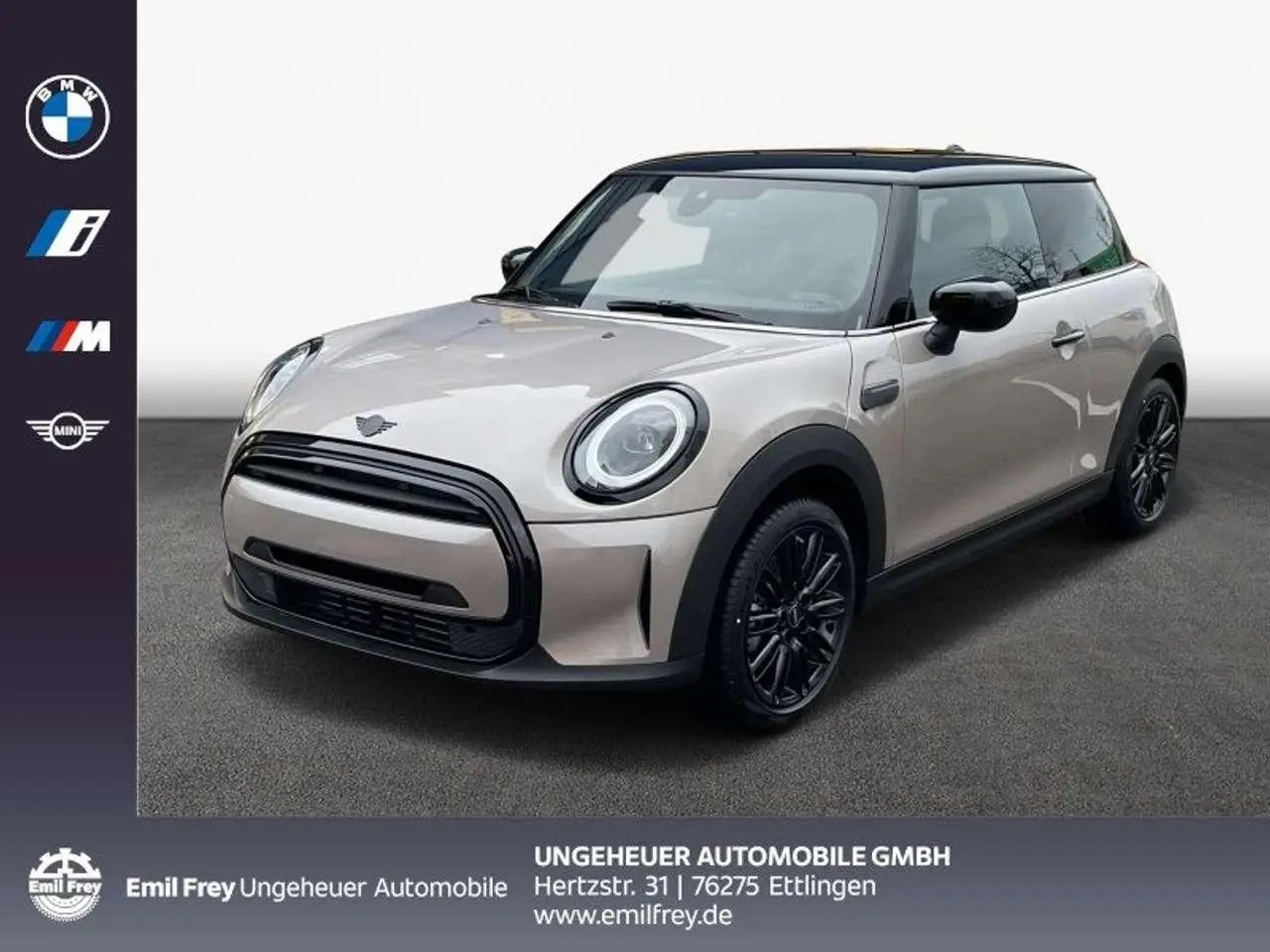 Photo 1 : Mini Cooper 2024 Petrol