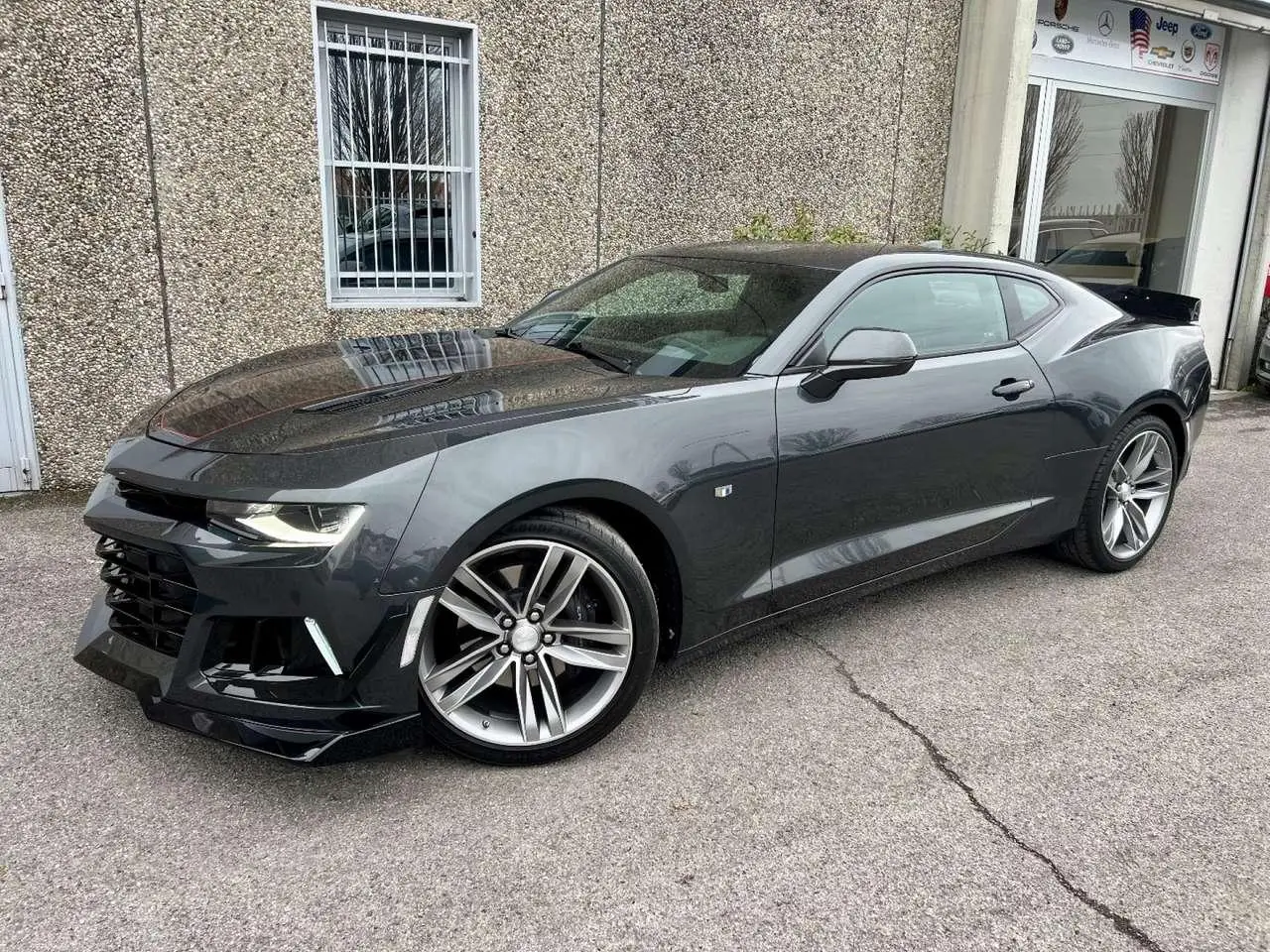 Photo 1 : Chevrolet Camaro 2016 Petrol