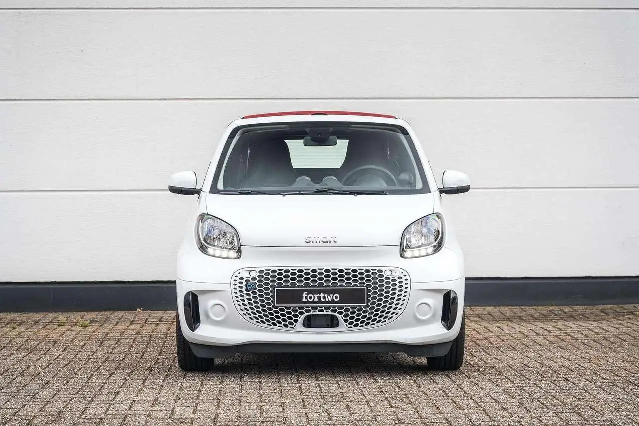 Photo 1 : Smart Fortwo 2023 Electric