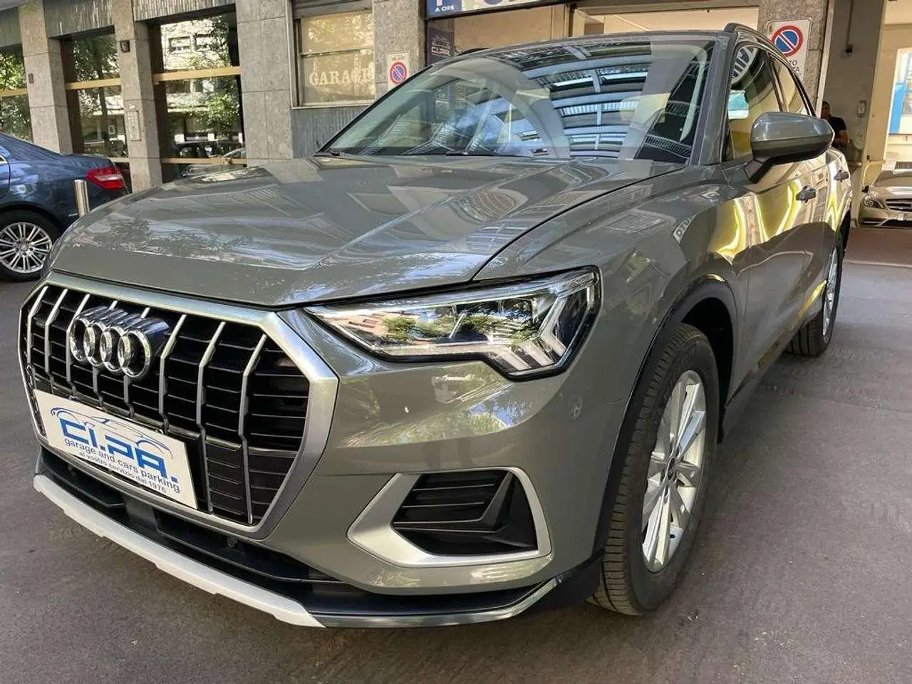 Photo 1 : Audi Q3 2021 Diesel