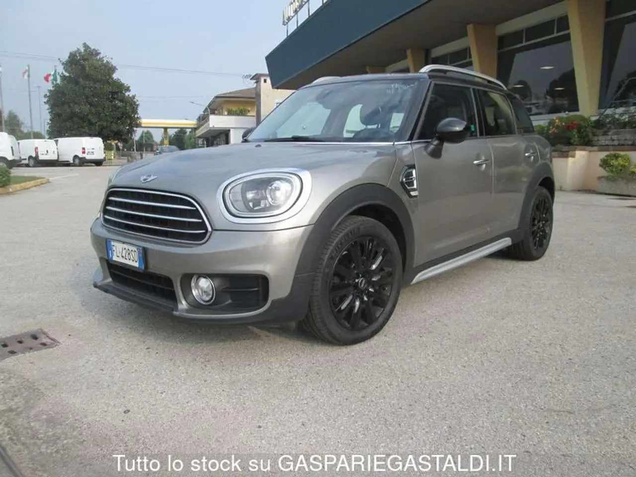 Photo 1 : Mini Cooper 2017 Diesel