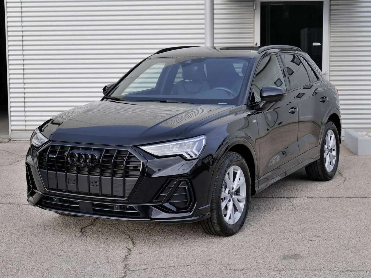 Photo 1 : Audi Q3 2023 Diesel