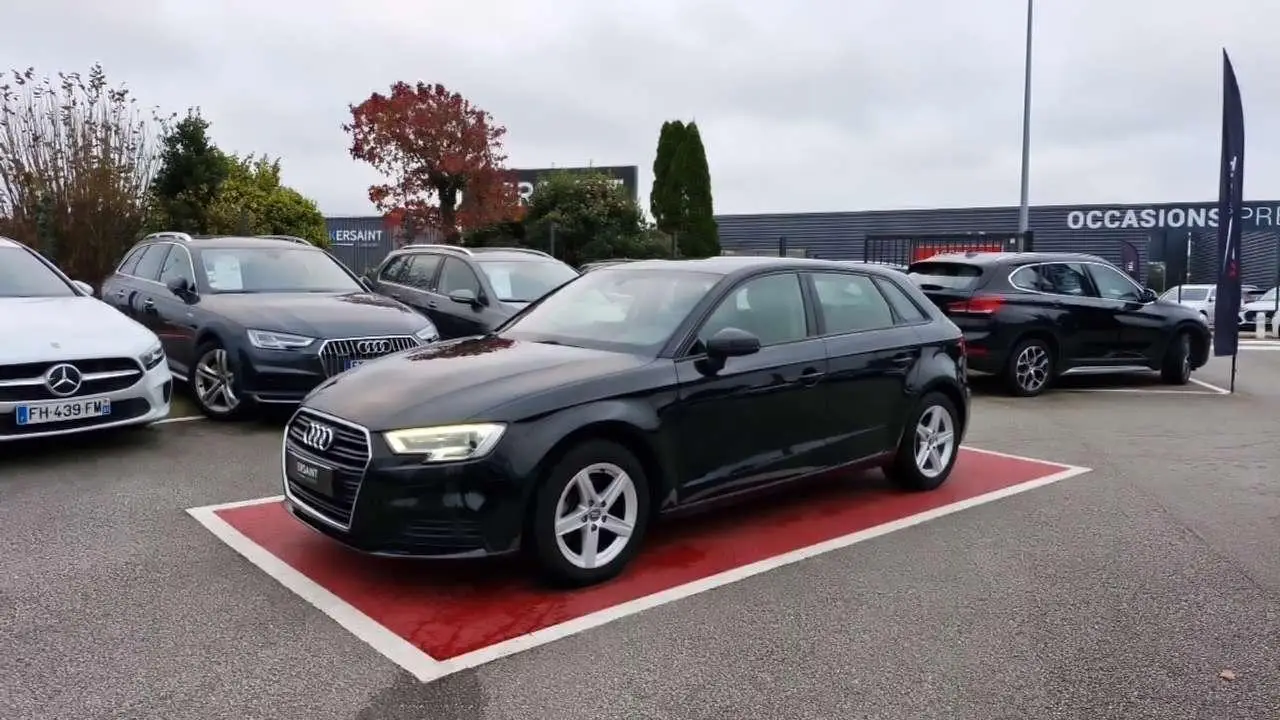 Photo 1 : Audi A3 2019 Diesel