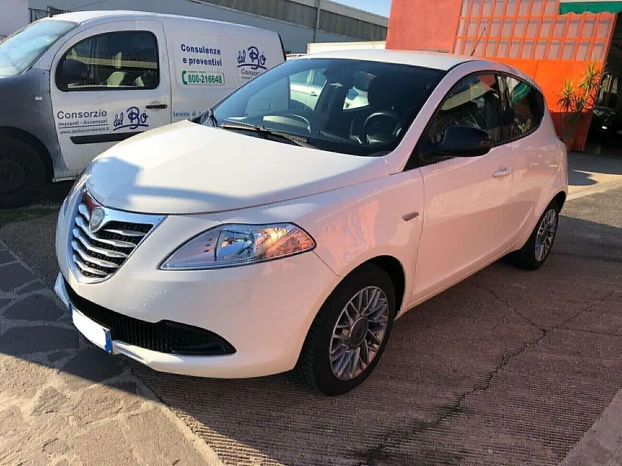 Photo 1 : Lancia Ypsilon 2015 Petrol