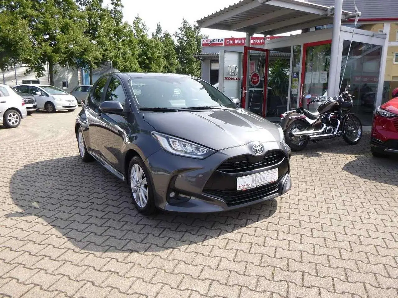 Photo 1 : Toyota Yaris 2021 Petrol