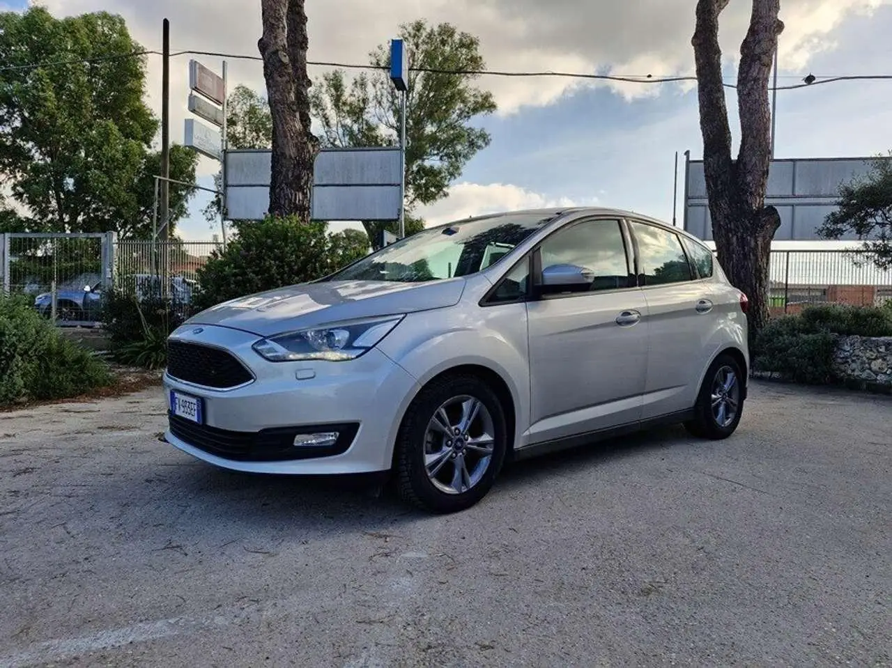 Photo 1 : Ford C-max 2019 Diesel