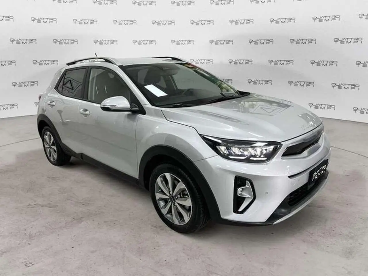 Photo 1 : Kia Stonic 2023 Petrol