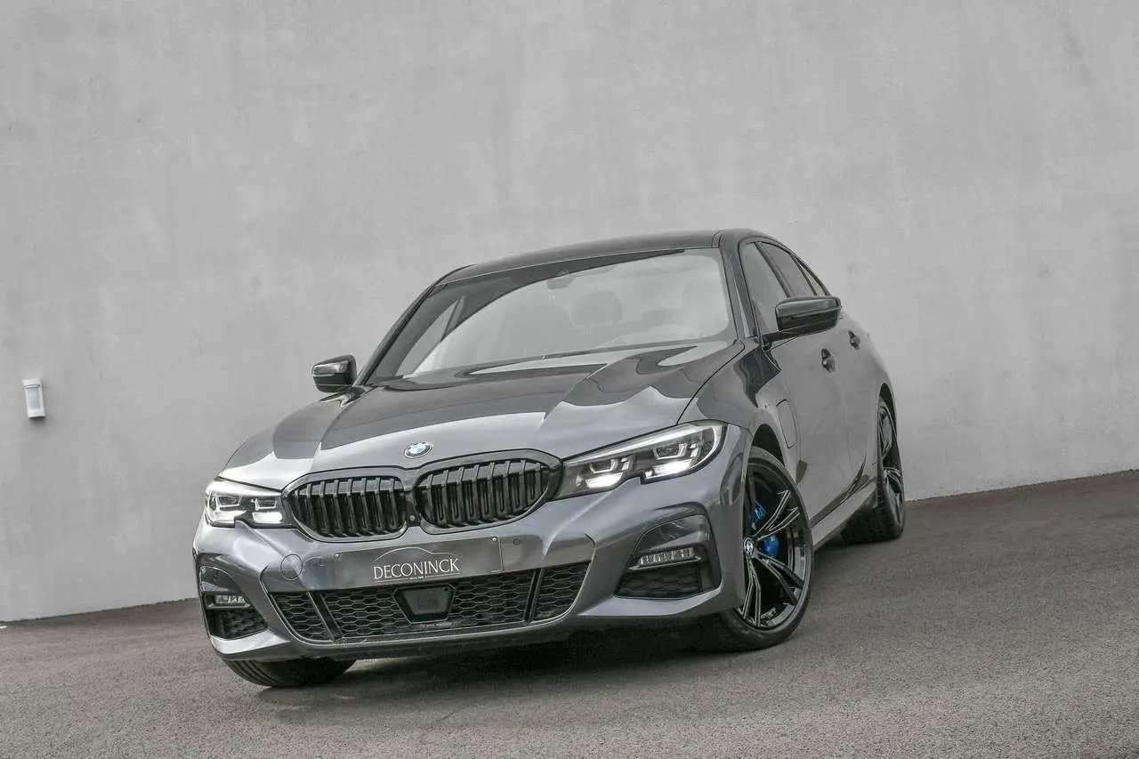 Photo 1 : Bmw Serie 3 2019 Hybrid