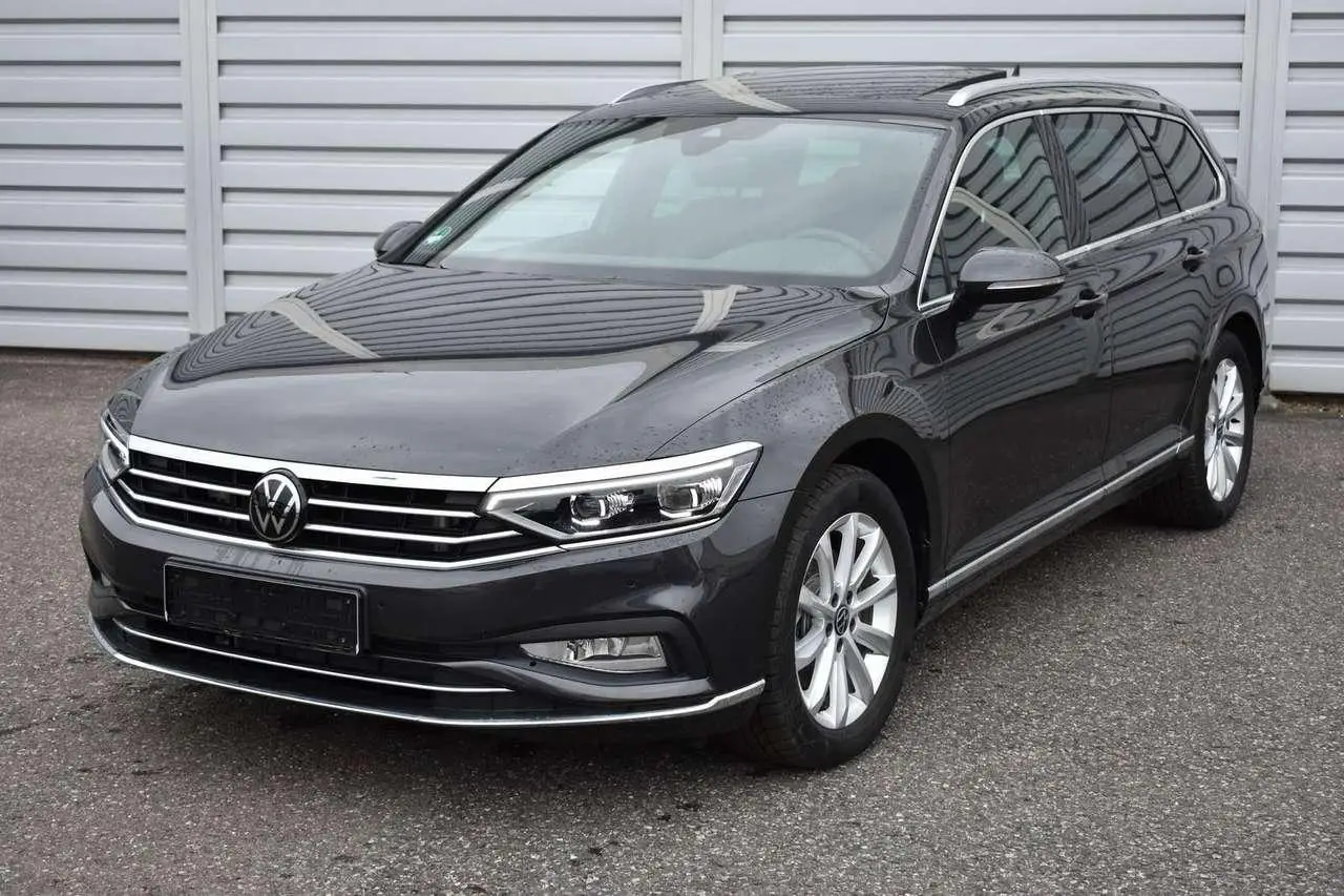 Photo 1 : Volkswagen Passat 2023 Diesel