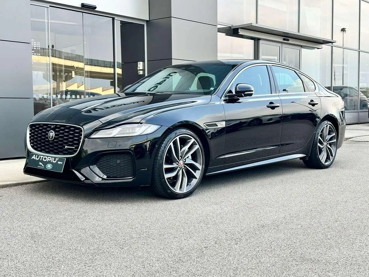 Photo 1 : Jaguar Xf 2021 Hybrid