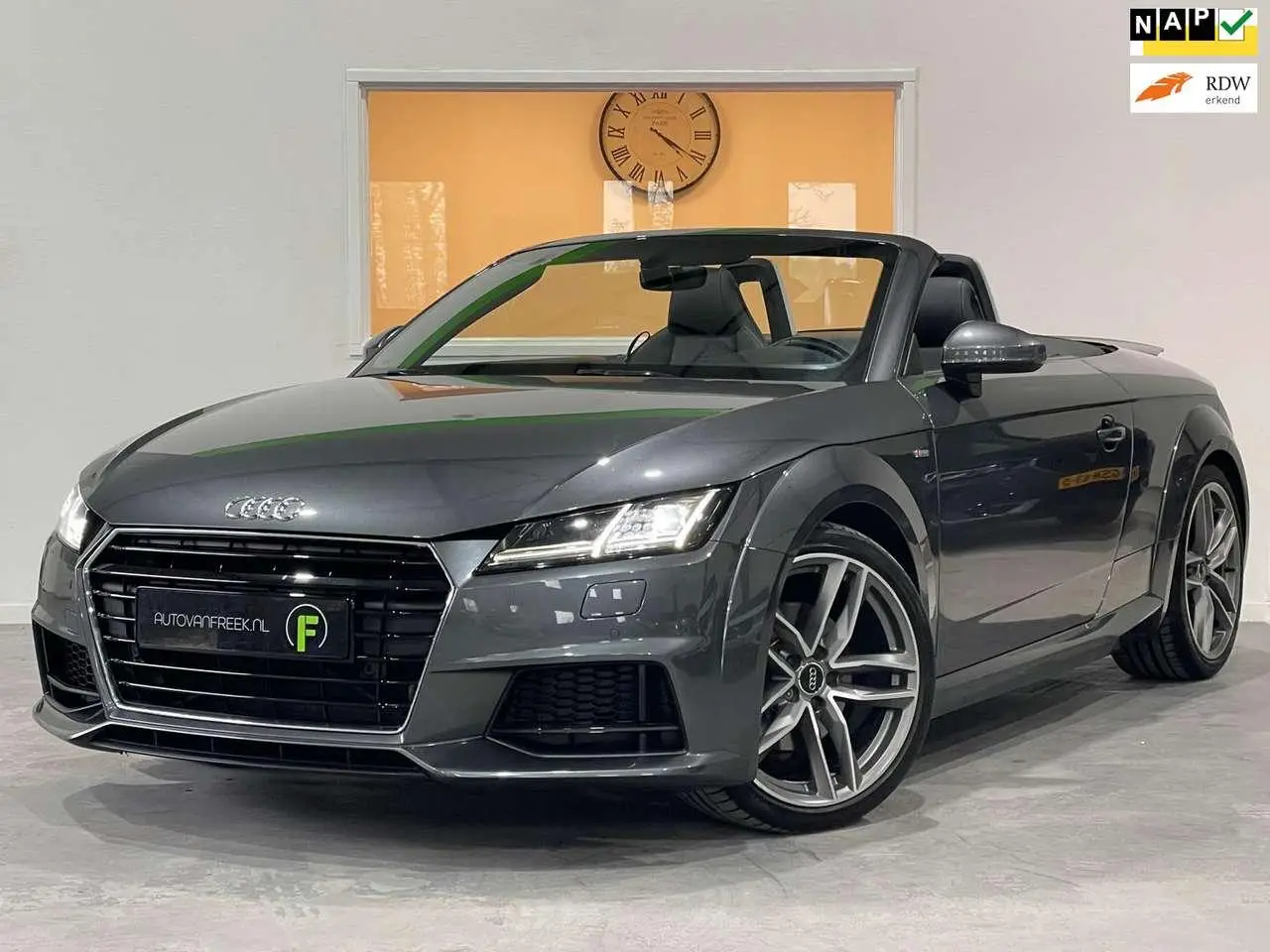 Photo 1 : Audi Tt 2017 Petrol