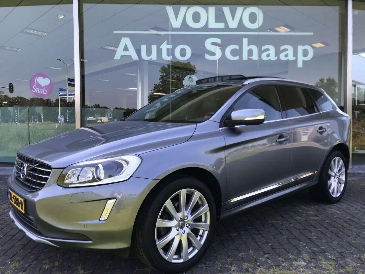 Photo 1 : Volvo Xc60 2016 Essence