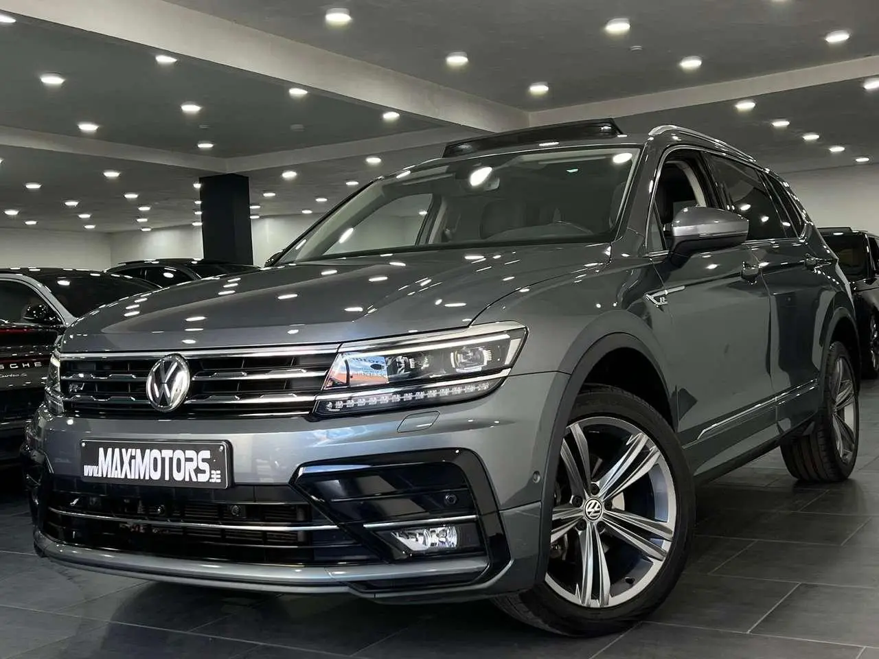 Photo 1 : Volkswagen Tiguan 2021 Essence