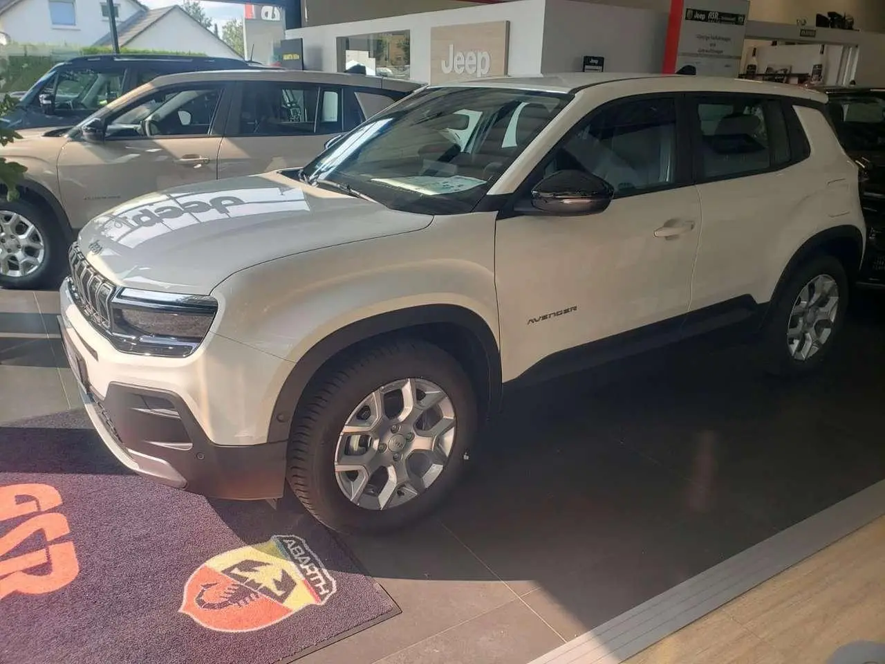 Photo 1 : Jeep Avenger 2024 Petrol